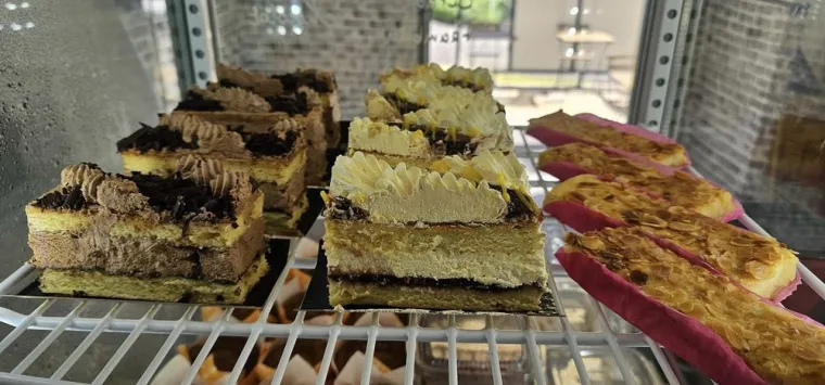 Restaurant ouvert tous les jours pour manger rapidement à la Plaine des Palmistes, La Plaine des Palmistes, Queen Fries Waffles
